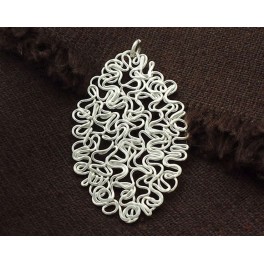Karen Hill Tribe Silver Wire Oval Pendant 24x38mm.