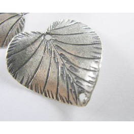 Karen Hill Tribe Silver Engraved Curve Heart Connector 22.5mm.