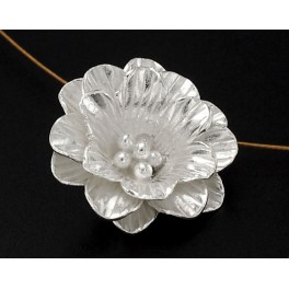 Karen Hill Tribe Silver Flower Pendant 21mm.