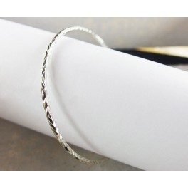 925 Sterling Silver Diamond-cut Bangle Bracelet 2x60 mm.