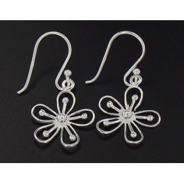 925 Sterling Silver Flower Earrings 14mm.