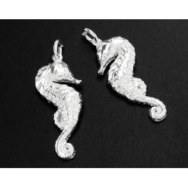 925 Sterling Silver 2 Seahorse Pendants 11x25mm.